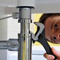 A Brea Plumbing Contractor Fixes a Residential Sink